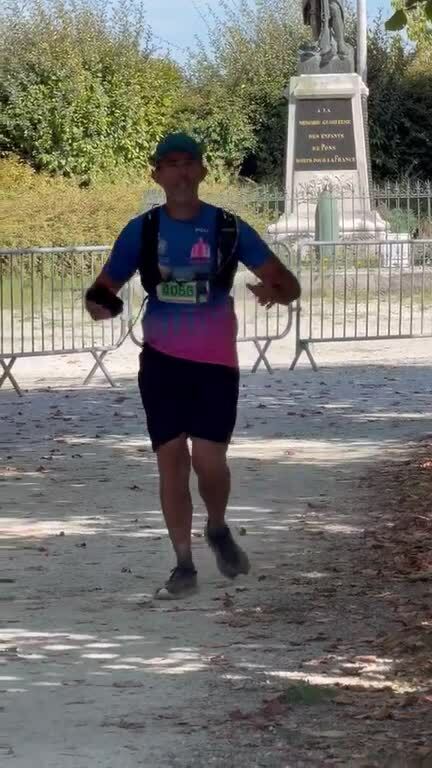 Arrivée trail Pons Jeff
